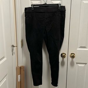 Lane Bryant black pull-on jeggings size 18